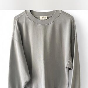 Elwood Women's Gray oversized Crew Neck Sweater